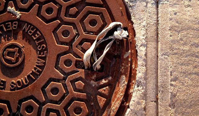 14599 manhole cover 